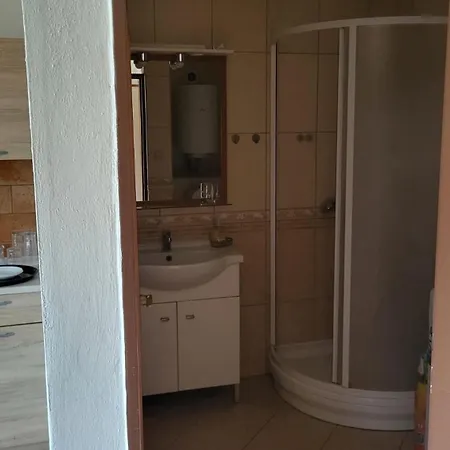 U Hladneho Byka Apartment Sahy Exterior photo
